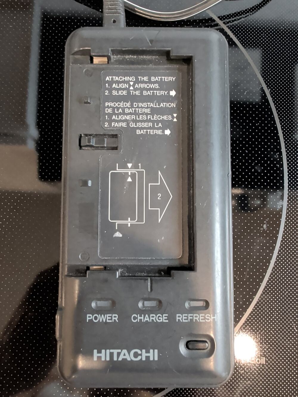 Genuine Hitachi VM-AC25A AC Power Adapter Battery Charger Camcorder OEM Tested